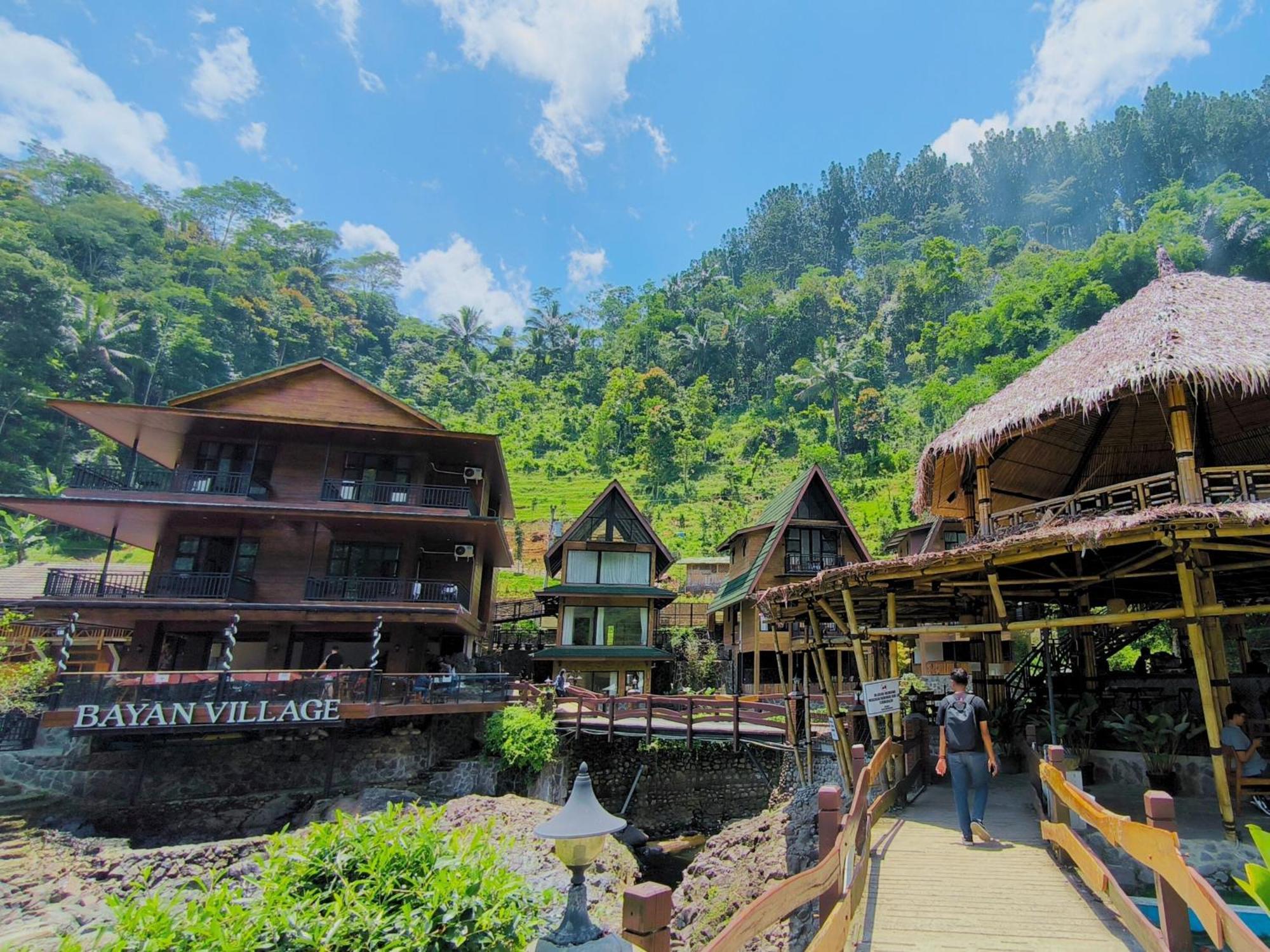 Bayan Village Baturraden Exterior foto